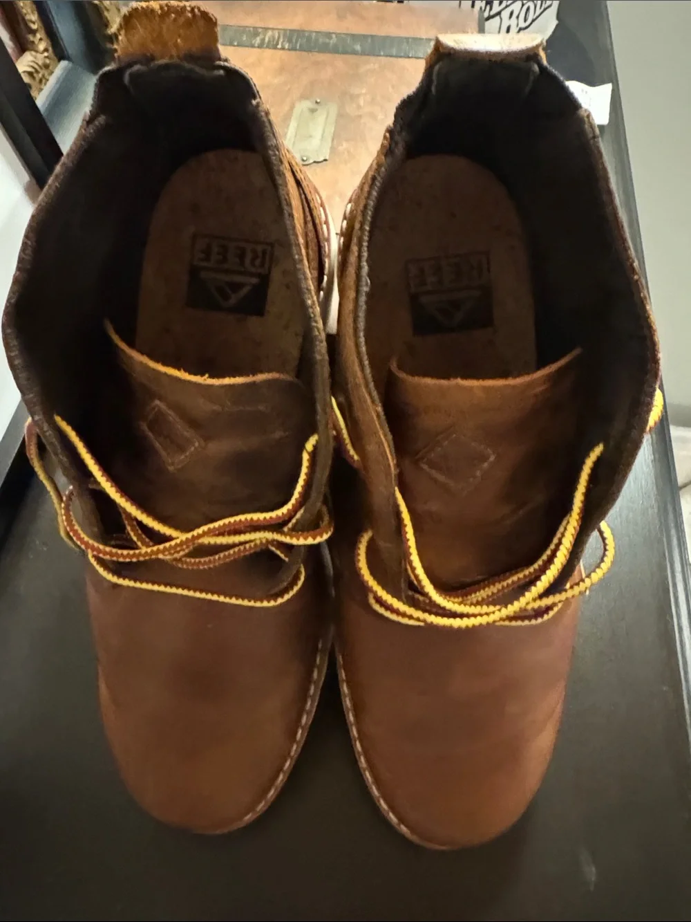 Reef brown leather